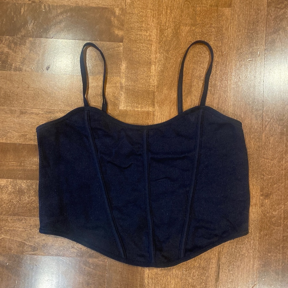 Garage Black Tank